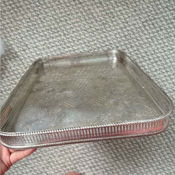 Silver Tray looks amazing large - Picture 3 of 5
